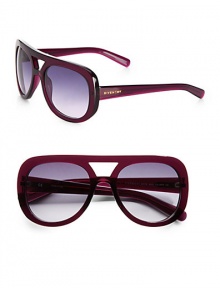 Unleash your inner celebrity in these striking plastic aviators with logo temples. Available in violet with gradient blue lens.Plastic logo temples100% UV protectionMade in Italy Unleash your inner celebrity in these striking plastic aviators with logo temples. Available in violet with gradient blue lens.Plastic logo temples100% UV protectionMade in Italy
