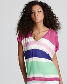 Go for bold in this color-soaked Splendid tee, featuring a V-neck and drapey sleeves.