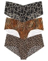 Commando's smooth, seamless girl shorts get a wild update in giraffe, tiger and jaguar animal print. Style #GS02UNBXP.