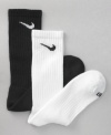 For a smooth, dry foundation to your workout gear, pull on these Nike crew socks and stock up on the comfortable moisture-control fit you need.