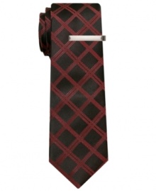 Be a little more rad in plaid. This skinny tie from Alfani RED really makes an outfit. Be a little more rad in plaid. This skinny tie from Alfani RED really makes an outfit.