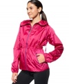 This lightweight Ideology jacket is made from sporty, breathable fabric to offer comfort for your workout!