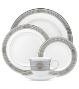 Lenox revives a classic pattern in the Ashcroft oval platter. Intricate medallions, traditional beading and sumptuous platinum bring the best of the old-world design to today's formal tables.