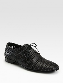 This classic oxford style makes a bold statement with perforated mesh detail for a unique finish.Lace-upLeather soleMade in Italy This classic oxford style makes a bold statement with perforated mesh detail for a unique finish.Lace-upLeather soleMade in Italy