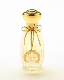 This fragrance was to recreate a delicate, smooth, mysterious, subtle, almost wild scent. A refined, fresh and fruity rose. This fragrance was to recreate a delicate, smooth, mysterious, subtle, almost wild scent. A refined, fresh and fruity rose.