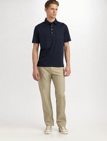 A classic fit cut from soft cotton twill with straight legs and a soft, solid wash. Five-pocket style Inseam, about 33 Cotton Machine wash Imported 