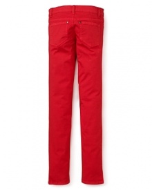 These go-to Aqua jeans boast a trend-right skinny silhouette with the kick of a cherry red hue.