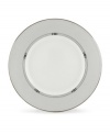 An art deco inspired design, platinum trim and metallic dots lend the Westerly Platinum accent plate sophisticated polish. This versatile collection perfectly coordinates with a variety of stemware and table linens. Qualifies for Rebate