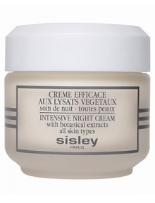 For revitalised and fortified skin. A regenerating cream to fight against skin aging. Formulated with botanical extracts (Calendula, Lily, St John's Wort, Chamomile, Ginseng) specifically selected for their potent softening, regenerating and strengthening benefits.Its exclusive formula helps to preserve the skin's suppleness, softness and firmness, prevent the appearance of fine lines and wrinkles, restore a fresh, youthful-looking glow and rested appearance. Directions for Use. For revitalised and fortified skin. A regenerating cream to fight against skin aging. Formulated with botanical extracts (Calendula, Lily, St John's Wort, Chamomile, Ginseng) specifically selected for their potent softening, regenerating and strengthening benefits.Its exclusive formula helps to preserve the skin's suppleness, softness and firmness, prevent the appearance of fine lines and wrinkles, restore a fresh, youthful-looking glow and rested appearance. Directions for Use.