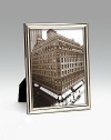 A classic design in sterling silver with beveled edge. Made in Italy