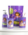 Go explorin'! Dora the Explorer is your go-to gal for a fun bath time with this Dora Picnic soap and lotion dispenser. Features a cheerful Dora surrounded by fresh flowers and bright hues your kids will go crazy for.
