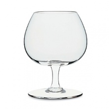 Created in 1933 following the specifications of wine makers in Bordeaux, France, this Baccarat glassware pattern is synonymous with excellent design. The fine crystal brandy glass features a medium-sized bowl on a slender stem. Created in 1933 following the specifications of wine makers in Bordeaux, France, this Baccarat glassware pattern is synonymous with excellent design. The fine crystal brandy glass features a medium-sized bowl on a slender stem.