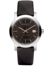 Mysterious intrigue envelops the iconic check patterns of this Burberry timepiece. Mysterious intrigue envelops the iconic check patterns of this Burberry timepiece.