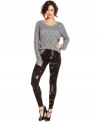 A layering staple, these Kensie printed leggings easily add stylish flair to your fall look while also upping warmth!