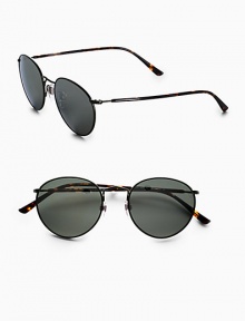 Small-frame metal sunglasses take a fresh approach to a cool vintage look. UV400 lens Made in Italy Small-frame metal sunglasses take a fresh approach to a cool vintage look. UV400 lens Made in Italy