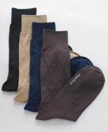 A subtle touch of argyle lends preppy polish to these luxuriously smooth socks from Perry Ellis. A subtle touch of argyle lends preppy polish to these luxuriously smooth socks from Perry Ellis.