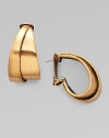 A stunning 24k goldplated 3-D design. 24k goldplated Pewter and brass Post and hinge back Length, about 1¾ Made in USA 
