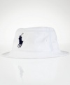 Crafted from a soft cotton blend and accented with Ralph Lauren's iconic pony, this classic bucket hat pays stylish homage to warmer days.