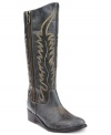 Elaborate stitching on the vamp of Steve Madden's Graced western boots makes all the difference.