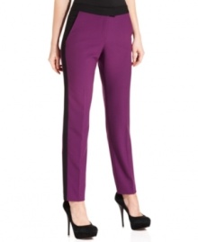 A colorblocked stripe at the side of each leg gives these Vince Camuto pants bold edge.