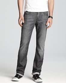 A straight leg jean with authentic fading gives you a constant fixture in your everyday rotation. Comfortable and cool, from Hudson. A straight leg jean with authentic fading gives you a constant fixture in your everyday rotation. Comfortable and cool, from Hudson.