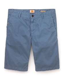 Kick back by the pool in BOSS Orange's comfy cotton shorts, rendered in rich solid colors. Kick back by the pool in BOSS Orange's comfy cotton shorts, rendered in rich solid colors.
