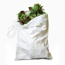 Silvermark Microfiber salad bag. A practical storage solution for your freshly washed produce. Simply place washed produce in the bag and refrigerate. The microfiber material absorbs excess water while protecting the contents from the ambient environment of the refrigerator. Lettuce will remain crisp and fresh for days after washing and be ready to eat when you are. Silvermark Microfiber salad bag. A practical storage solution for your freshly washed produce. Simply place washed produce in the bag and refrigerate. The microfiber material absorbs excess water while protecting the contents from the ambient environment of the refrigerator. Lettuce will remain crisp and fresh for days after washing and be ready to eat when you are.
