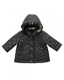 Infuse style from the start with a pint sized version of Burberry's classic quilted jacket. Infuse style from the start with a pint sized version of Burberry's classic quilted jacket.