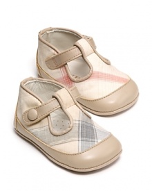 Pretty t-strap ballet flats in Burberry's signature check print. Pretty t-strap ballet flats in Burberry's signature check print.