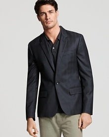 With a single button front and rich tonal check pattern, the Donnie blazer gets straight to the heart of your modern wardrobe. With a single button front and rich tonal check pattern, the Donnie blazer gets straight to the heart of your modern wardrobe.
