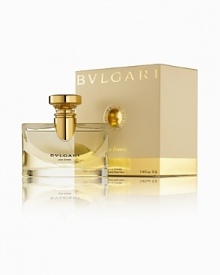 A sensual fragrance with an enveloping floral bouquet and a heart of seduction. A sensual fragrance with an enveloping floral bouquet and a heart of seduction.