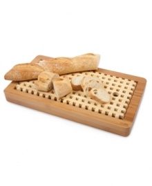 The best thing since sliced bread! Introducing a new and innovative way to slice bread-the slotted design catches crumbs from your loaf for a mess-free slice and dice or a tasty crumb topping for pasta dishes, casseroles and more. The best thing since sliced bread! Introducing a new and innovative way to slice bread-the slotted design catches crumbs from your loaf for a mess-free slice and dice or a tasty crumb topping for pasta dishes, casseroles and more.