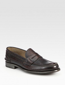 Pebbled calfskin leather in a classic penny loafer design.Leather upperLeather liningWood soleMade in Italy