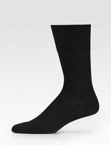 A silky mesh feel in pure cotton with a perfect fit and comfort top. Ribbed topline Reinforced heel Hand-linked toe Mid-calf heightCotton Machine washMade in Germany A silky mesh feel in pure cotton with a perfect fit and comfort top. Ribbed topline Reinforced heel Hand-linked toe Mid-calf heightCotton Machine washMade in Germany