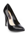 Work or play, get right to the point of the pointed toe trend in these wear-anywhere STEVEN BY STEVE MADDEN pumps.