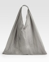 This versatile nylon carryall transforms into a hobo by snapping together the bottom corners of the bag.Shoulder strap, 10¼ dropTop snap closureOne inside open pocketFully lined21¼W X 15H X 1DImported