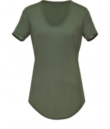 Elevate the classic jeans-and-tee look with this luxe-meets-edgy top from Helmut Lang - Scoop neck, short sleeves, curved asymmetrical high-low hem, slim fit - Wear with skinny jeans, a cropped leather jacket and platform heels Elevate the classic jeans-and-tee look with this luxe-meets-edgy top from Helmut Lang - Scoop neck, short sleeves, curved asymmetrical high-low hem, slim fit - Wear with skinny jeans, a cropped leather jacket and platform heels