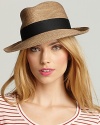 A gorgeous packable fedora with a contrast ribbon trim.