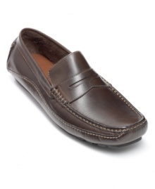 Contrast stitching adds rugged style to these comfortable, casual penny drivers. Contrast stitching adds rugged style to these comfortable, casual penny drivers.