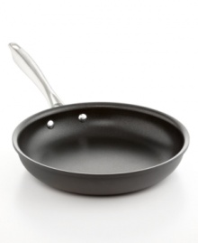 Featuring ArmorGuard™ technology, this open skillet has the durability and professional performance that hard anodized pieces are known for, plus the convenience of cleaning up in the dishwasher. A revolutionary design with an unbelievably strong nonstick finish. Lifetime warranty.