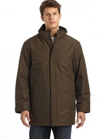 THE LOOKStand collarConcealed front zip closure with snapsLong sleeves with snap tab cuffsSide pocketsLogo tab on back shouldersTHE FITAbout 34 from shoulder to hemTHE MATERIALShell: PolyesterFiller: PolyesterFully linedCARE & ORIGINMachine wash or dry cleanImported THE LOOKStand collarConcealed front zip closure with snapsLong sleeves with snap tab cuffsSide pocketsLogo tab on back shouldersTHE FITAbout 34 from shoulder to hemTHE MATERIALShell: PolyesterFiller: PolyesterFully linedCARE & ORIGINMachine wash or dry cleanImported