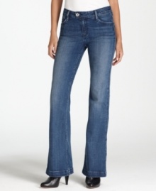 Levi's adds a stylish twist to these petite trouser-flare jeans with a tab closure at the waist and a wide hem at the ankle. Levi's adds a stylish twist to these petite trouser-flare jeans with a tab closure at the waist and a wide hem at the ankle.