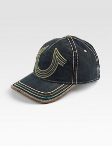 A multicolored horseshoe is embroidered at the center of this stitched hat made of soft, smooth cotton.CottonDry cleanImported A multicolored horseshoe is embroidered at the center of this stitched hat made of soft, smooth cotton.CottonDry cleanImported