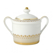 Hailing from the legendary region of Limoges, France, Bernardaud has been crafting fine porcelain creations of exquisite beauty for over 100 years. Inspired by the grandeur of 19th century French porcelain, with a motif created by renowned porcelain painter Pierre-Louis Dagoty, this regal collection is opulent and grand, dinnerware worthy of your finest occasions. Hailing from the legendary region of Limoges, France, Bernardaud has been crafting fine porcelain creations of exquisite beauty for over 100 years. Inspired by the grandeur of 19th century French porcelain, with a motif created by renowned porcelain painter Pierre-Louis Dagoty, this regal collection is opulent and grand, dinnerware worthy of your finest occasions.
