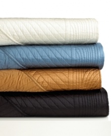 Featuring a luxurious silk blend, intricate quilting and a lustrous sheen, the Sebastian quilt from Court of Versailles redefines regal elegance. Featuring a luxurious silk blend, intricate quilting and a lustrous sheen, the Sebastian quilt from Court of Versailles redefines regal elegance.