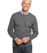 Layer on this windowpane crew neck sweater from Van Heusen over a tonal button-down for a clean, casual look that's weekend ready. (Clearance)
