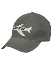 Top off your team spirit with the retro feel and slouchy, comfortable fit of this New York Jets hat from Reebok. Top off your team spirit with the retro feel and slouchy, comfortable fit of this New York Jets hat from Reebok.