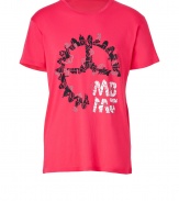Let off steam on effortless cool weekends in Marc by Marc Jacobs Grind My Gears logo printed tee - Round neckline, short sleeves, ultra lightweight - Slim straight fit - Wear with jeans, a leather jacket, and boots