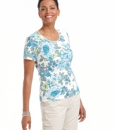 Style is in bloom with Karen Scott's new petite tee-a cheery floral print is sure to brighten your day (and the amazing price will too!).