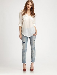 A slouchy, effortlessly hip version of The Stiletto jeans, this statement pair has subtle distressing and a flattering rise. THE FITSkinny fitMedium rise, about 8½Inseam, about 27THE DETAILSButton closureZip flyFive-pocket style90% cotton/6% polyester/4% spandexHand washMade in USA of imported fabricModel shown is 5'10 (177cm) wearing US size 2.